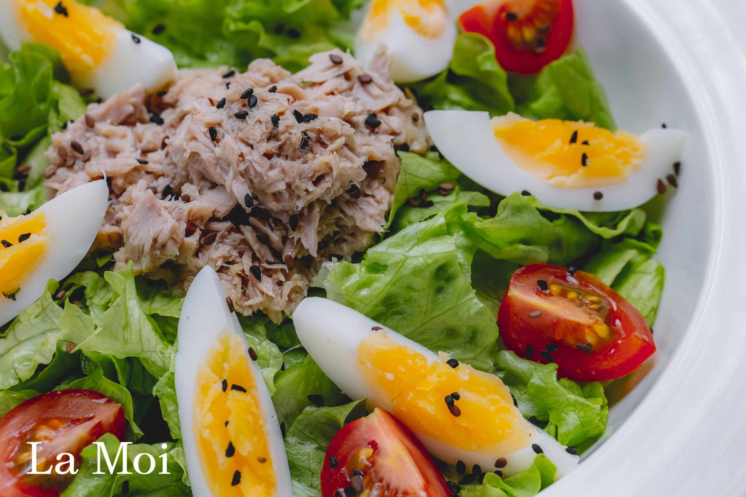 Salad cá ngừ sốt tiêu cay